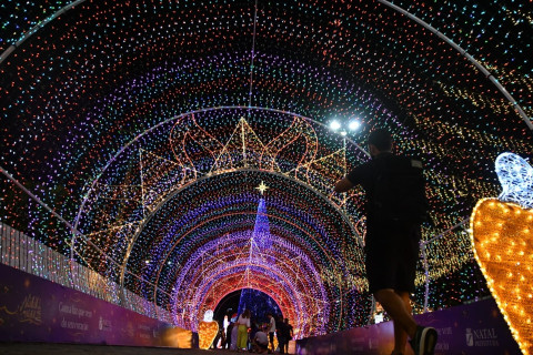 Polos de iluminação natalina seguem em funcionamento até o próximo domingo (11)